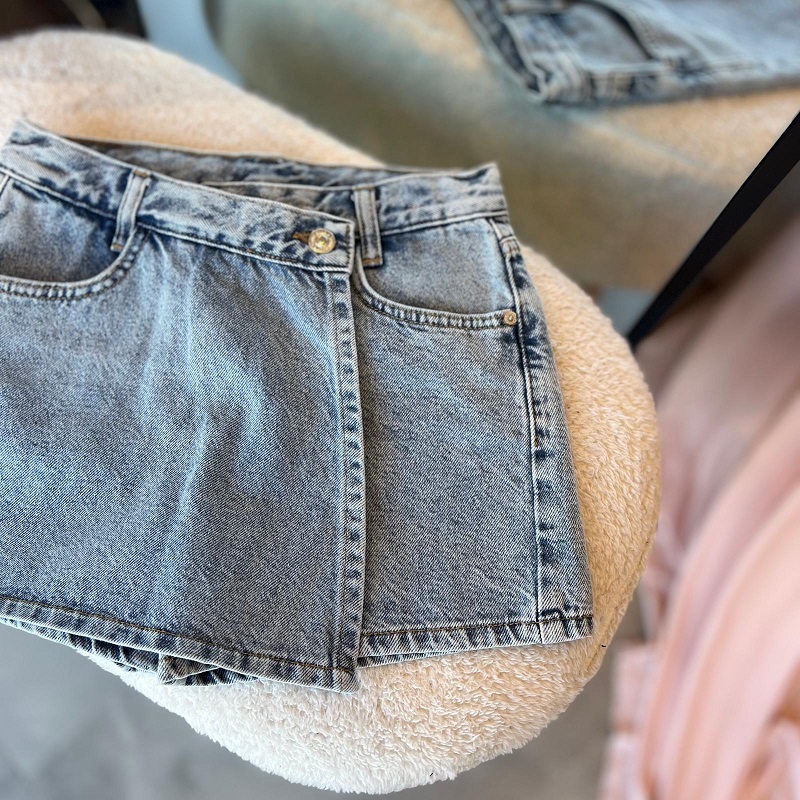 Yandan Düğmeli Denim Şort Etek görsel 2