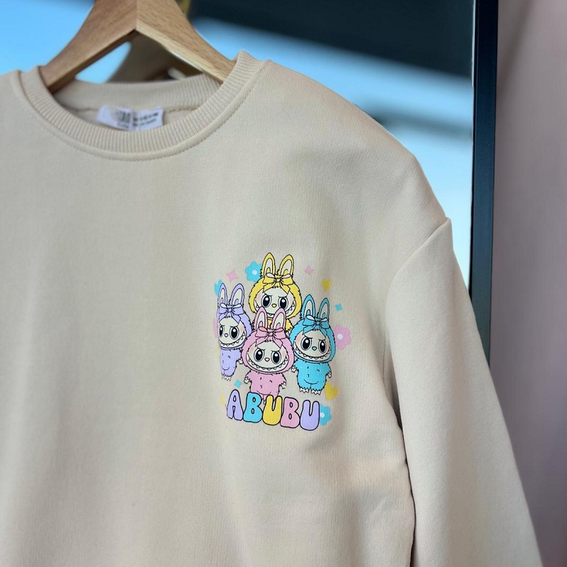 Labubu Sırt Baskılı Sweatshirt görsel 3