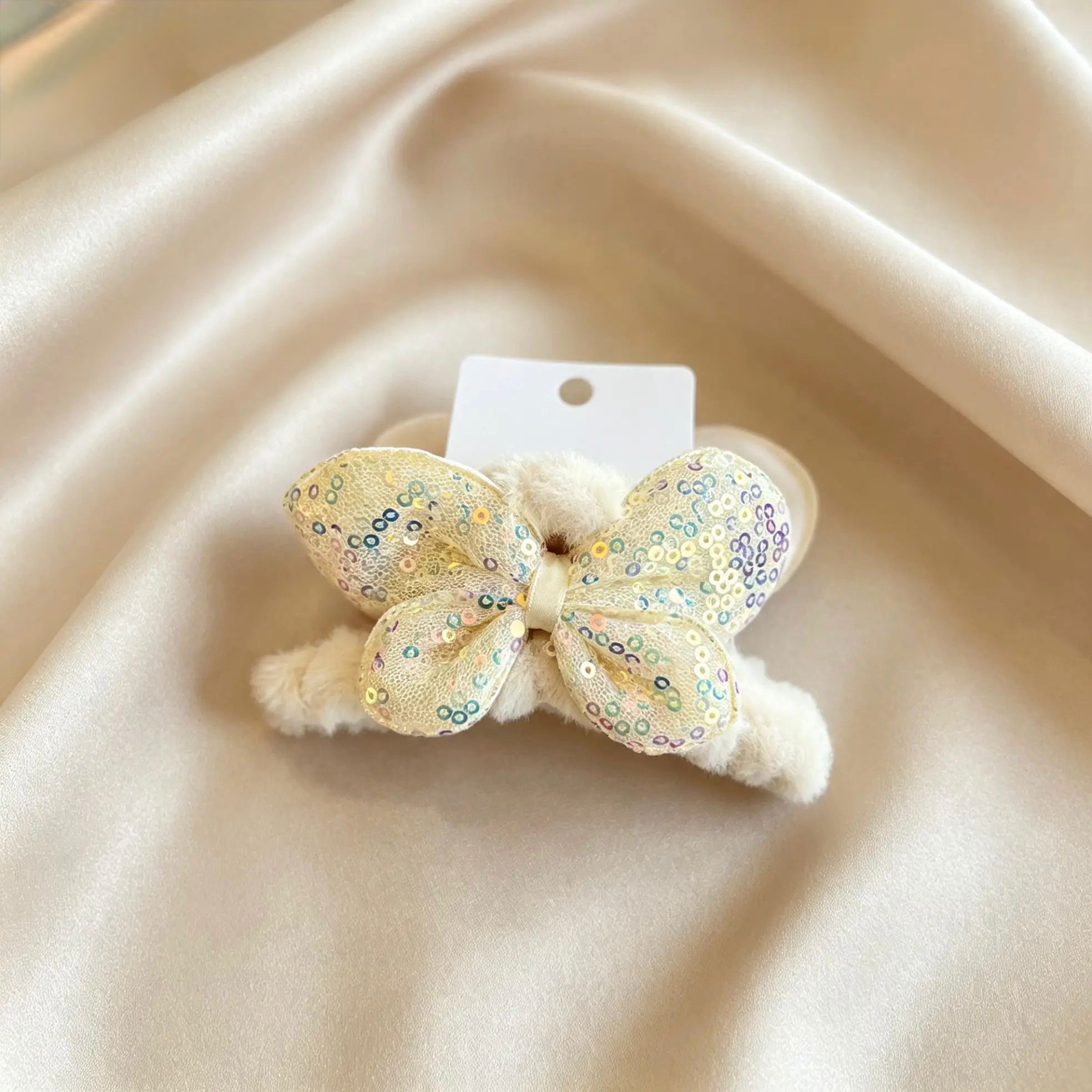 Peluş Kelebekli Kıstırma Toka