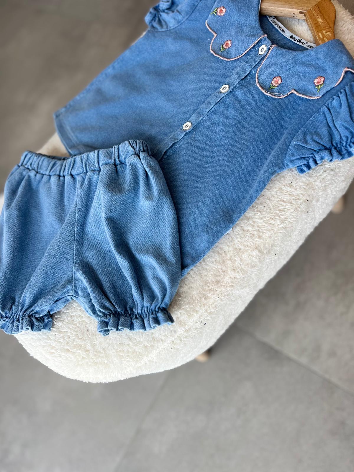 Kız Bebek Yaka Detaylı Takım