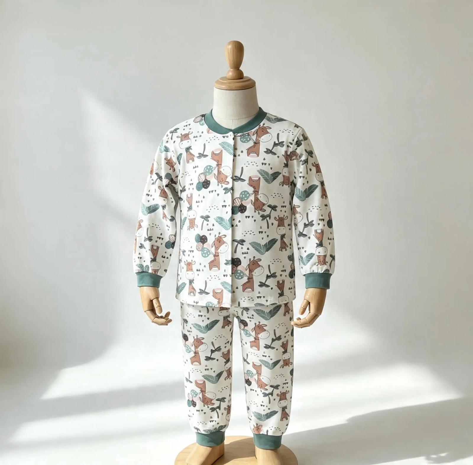 Erkek Çocuk Yeşil Düğmeli Pijama