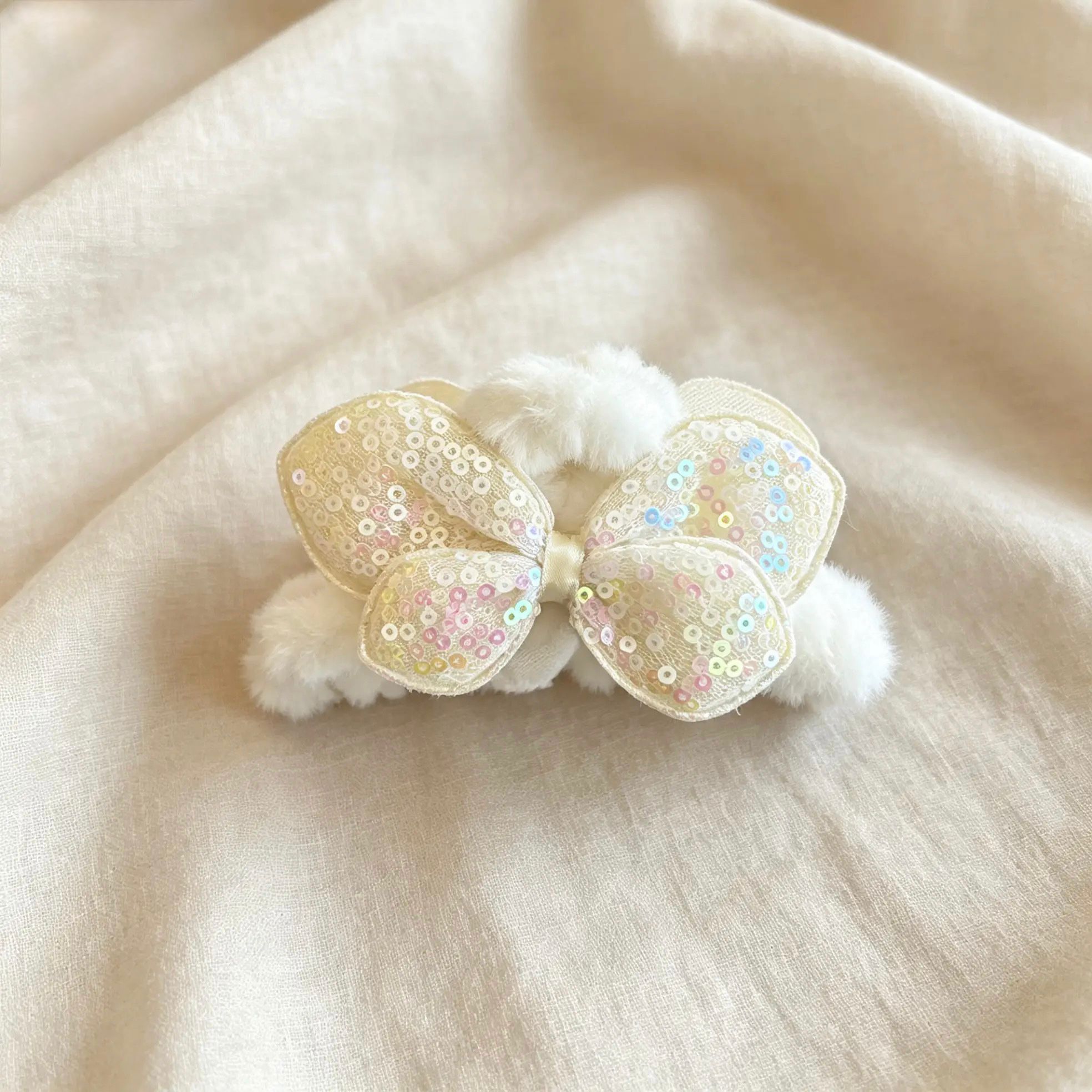 Peluş Kelebekli Kıstırma Toka