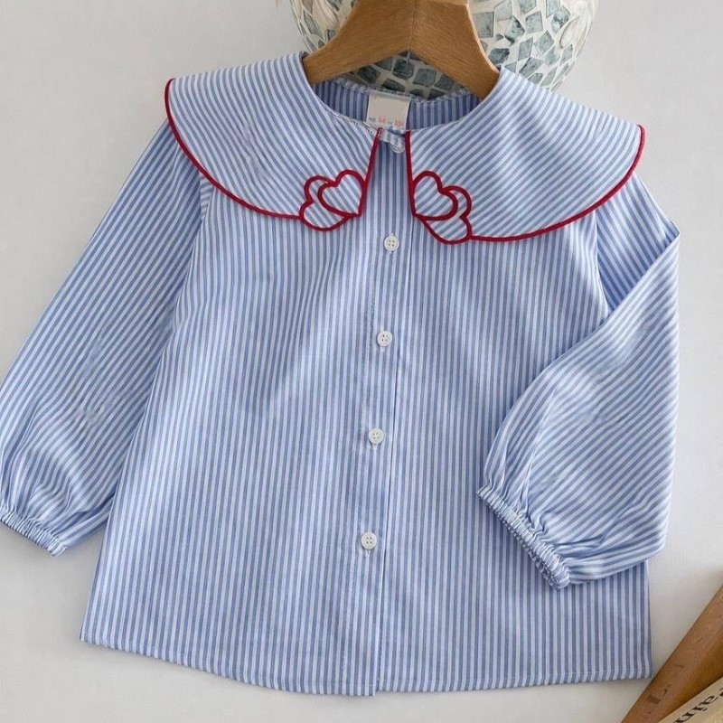 Kalp Yaka Çizgili Gömlek